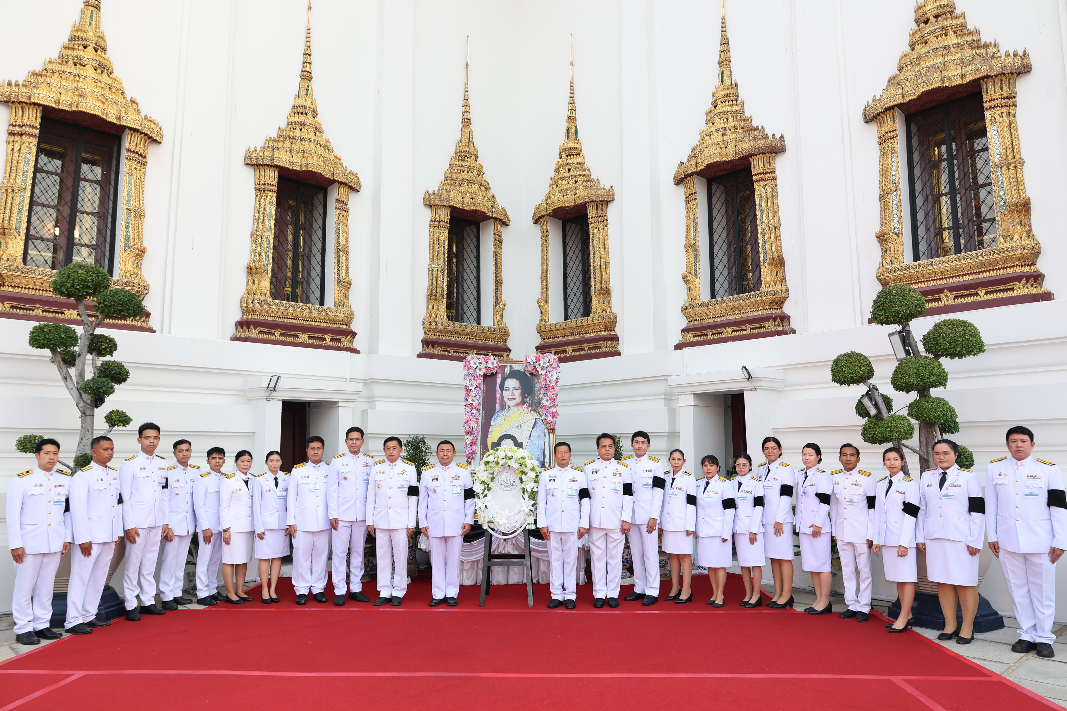 title - สำนักงานการปฏิรูปที่ดินเพื่อเกษตรกรรม รับพระราชทานพระบรมราชานุญาตให้ร่วมเป็นเจ้าภาพบำเพ็ญกุศลถวายพระบรมศพ สมเด็จพระนางเจ้าสิริกิติ์ พระบรมราชินีนาถ พระบรมราชชนนีพันปีหลวง (Re-post)